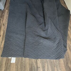 Casaluna washed black king quilt